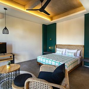 Top Urban Suite